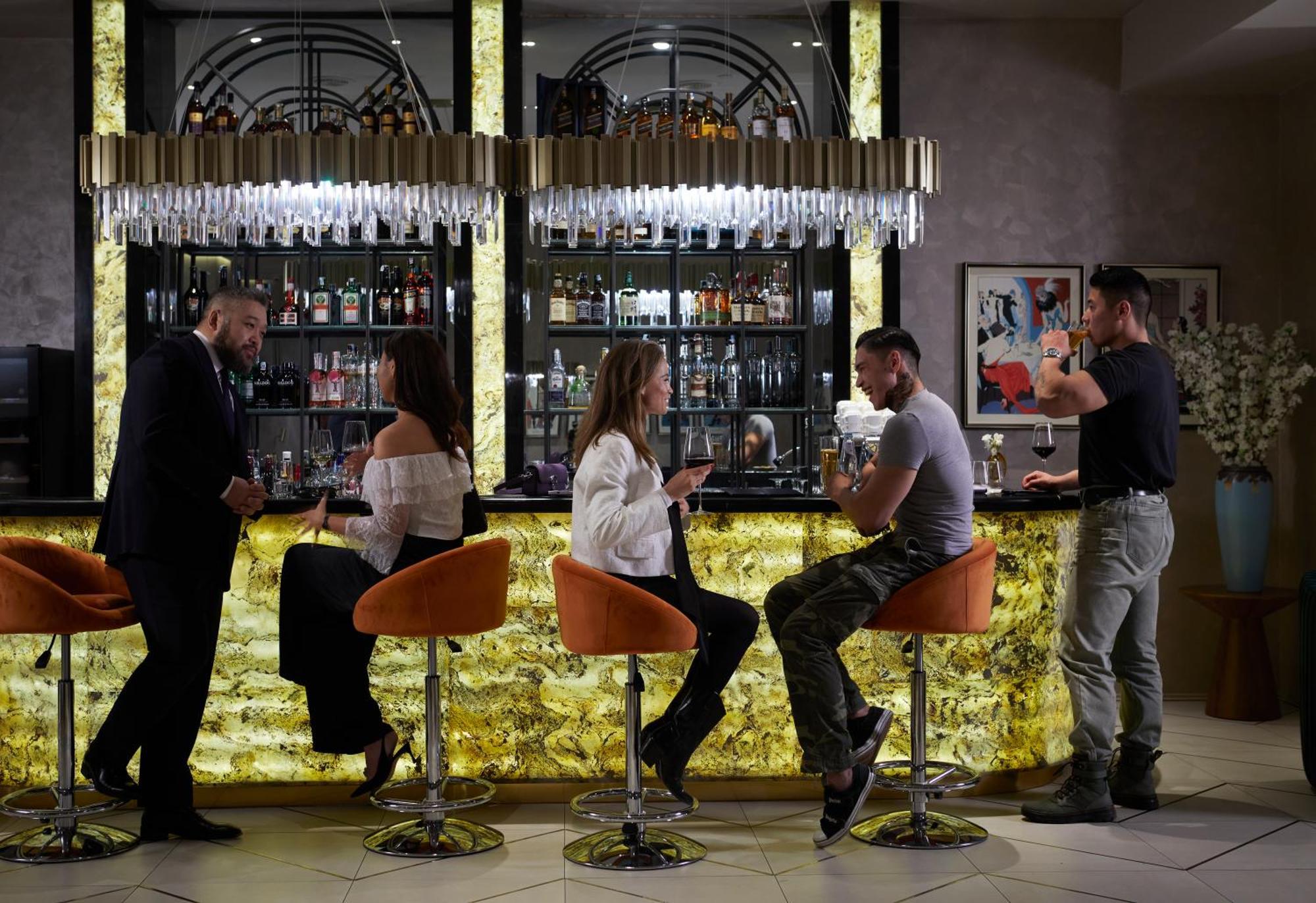 Novotel Oelan-bator Buitenkant foto